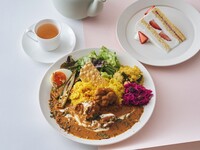 [Special Lunch with Dessert & Drink] Butter Chicken Spice Curry, Meals Style