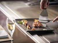 ＜鉄板焼さくら＞和牛食べ比べコース　ディナー