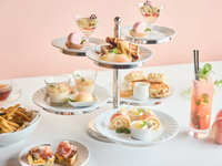 A Special Afternoon Tea Featuring White Peaches + 2-Hour All-You-Can-Drink ~Weekdays, 3:00 PM Entry~