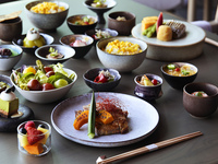 Weekends and holidays | Enjoy a cool Japanese-style semi-buffet lunch (for children aged 6-12)