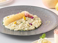 [ Option] Peach and Gorgonzola Risotto with Lemon Flavor
