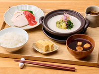 土鍋仕立ての寄せ豆富おぜん
