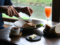 A luxurious lunch course to enjoy in a traditional Kyoto townhouse [Served in the restaurant]