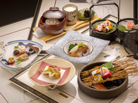 【父の日プラン】選べるワンドリンク付き 会席　玉蘭～旬の味覚を楽しむ～季節の野菜や魚を使用したお料理全10品。