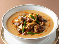 [Shrimps Dan Dan Noodles] Includes salad, dessert, soup, and coffee buffet.