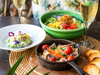 オフィシャルWeb限定最安値【Resort Lunch Share Dining】サラダやパスタなど全7品+乾杯スパークリング＆ドリンクバー(土日祝限定)