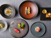 【接待・会食コース】月替り食材ショートコース全6品＋2.5時間飲み放題付（ダイニング席）