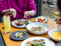 [Obon Special Set] Lunch set + choice of dessert + 1 drink included
