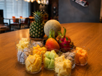 [Weekends & Holidays] Aloft Lunch Salad Bar with All-You-Can-Eat Summer Tropical Fruits