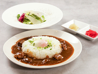 復刻！和牛すじ温玉カレー