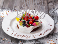 【ディナー】【メッセージホールケーキ付】ダニエルズのお誕生日お祝いコース◆5,500円（税込）