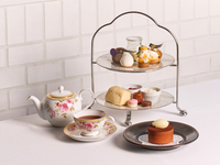 7/1～【Weekdays 11:30～14:00・By reservation only】-Limited quantity- Afternoon Tea～Retro～＜Dessert Course＞