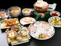 含免费饮品的8800日元套餐