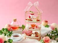 Students only on Saturdays, Sundays, and holidays ＊Peach Afternoon Tea (with seasonal drink)