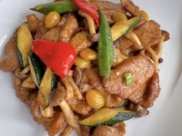 9-11月【秋宴会】豚ヒレ肉と銀杏炒め・名物！担々麺入りコース／飲み放題付 6,000円