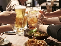 【夏季限定】3時間飲み放題！テラスビアガーデンプラン　大人気の唐揚げやポテトなどお酒がすすむ豪華全8品！