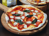 【Obon Kids’ Program】Let’s make a one-of-a-kind original pizza! + Lunch buffet (Ages 6–12)
