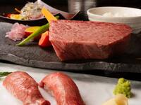 Reservation-only! “Kobe Beef Manfuku Course” – 7 dishes in total, including 2 types of grilled Kobe beef sushi and a 150g premium Kobe beef sirloin steak as the main course.