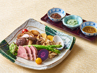 ◇（平日）★四季彩ランチ★9月のおすすめ【大黒本しめじの炭火焼きと天元豚の低温調理】