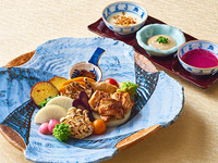 ◇（土日祝日）★四季彩ランチ★10月のおすすめ【シルクスイートの炭火焼きと信州福味鶏の照り焼き】