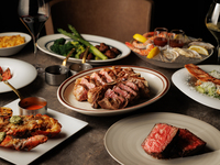 【アラカルト】 炭火焼ステーキとワインを自由に楽しむ