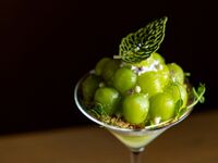 夜パフェ　シャインマスカットブーケパフェ