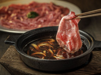 [Yakiniku Ushigoro Kyoto Store Exclusive Lunch] Black Wagyu Beef Ultimate Gyudon Set