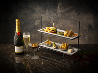 High Tea Set / Savories and 31 types of free-flowing drinks, including champagne and original cocktails