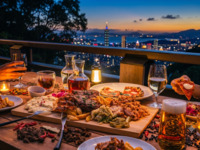 【夕景から夜景へ】「マジックアワーのビアテラス2026」～生ビール等フリードリンク90分付7500円