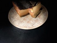 [Reservation required/Souvenir] Japanese chestnut Basque cheesecake