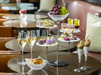 ［11:00 / 11:30］Deluxe Autumn Afternoon tea with Conrad Bear