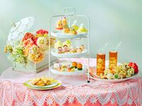 【★土日祝：学割10％OFF★】◇マリアージュフレール社紅茶1ポット◇桃とメロンづくしのバカンス・アフタヌーンティー（2時間 7/1～）