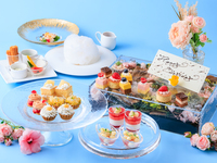 【平日昼限定1,000円OFF】ピーチ＆ブロッサム・Summer Afternoon Tea+カフェフリー＋SNSで話題のフラワープレート
