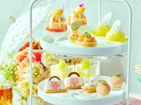 【★8/12～8/17迄のお盆期間限定★】スパークリングワインプレゼント！◇スイーツ7種とポテトフライ付き◇桃とメロンづくしのバカンス・アフタヌーンティー（2時間 6/24～）