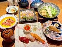 Until late October! [~Autumn Flavors~ Autumn Cosmos Lunch] Choose your meal! ⇒ Edomae sushi: “Simmered ayu fish and shiso-flavored sea bream in yuzu broth” & “Scallop rice bowl with 3 pieces of Edomae sushi”. Special weekday price: 2,800 yen.