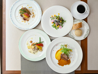 ランチコース　プレジール　選べる前菜/スープ＆魚料理と牛フィレ肉　全4品