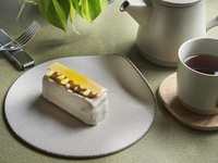 【平日】パルメザンチーズとトリュフのフレンチフライ付　ケーキセット　お二人様8,000円