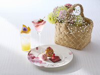 Ｗeekends and Ｈolidays Sweets Buffet SP Plan with 1 Drink Included With Table Decoration Adults: ¥6,900