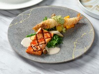 [Weekend Lunch Course] Assortment of 4 appetizers and double main course of grilled beef rib and rare salmon cutlet