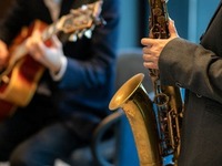[JAZZ LIVE Dinner] Online reservation perk: 1 free drink! Reservations available only for counter seats (limited to the 2nd and 4th Saturdays of each month)