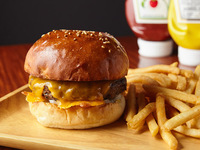 【Omi Beef】　Cheddar Cheeseburger