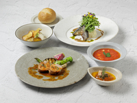 【런치】Hyssop's Hearty Lunch Set