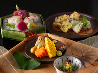 【Weekdays Only】Saika Flower Bud Course ~Private Room Guaranteed Plan~ ※Reservations must be made 3 days in advance
