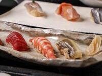<September Only | 29% OFF> Weekday-exclusive: 7-piece ‘Seasonal’ sushi set