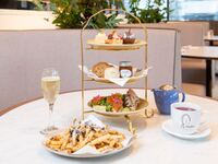 夜アフタヌーンセット3段【乾杯スパークリング＆サイドディッシュ付】