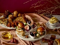 [September 4 – October 15 / Black Grape and Fig Afternoon Tea / Black grape and fig afternoon tea + free-flowing champagne]