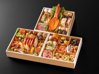 [Store Pickup/Early Reservation Bonus Included] Japanese, Western, and Chinese New Year's Three-Tier Box