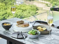 [Patina Dining Days – Rooftop Terrace Plan] SONATA Rooftop Escape: 90-minute free-flow dining plan with guaranteed terrace seating offering views of Osaka Castle (15% discount)