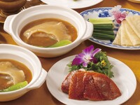【ランチ限定フカヒレ姿と北京ダックのプレミアコース】9,000円(税・サービス料別)