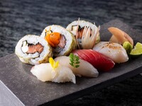 Assorted Sushi Platter+1 Glass of Veuve Clicquot